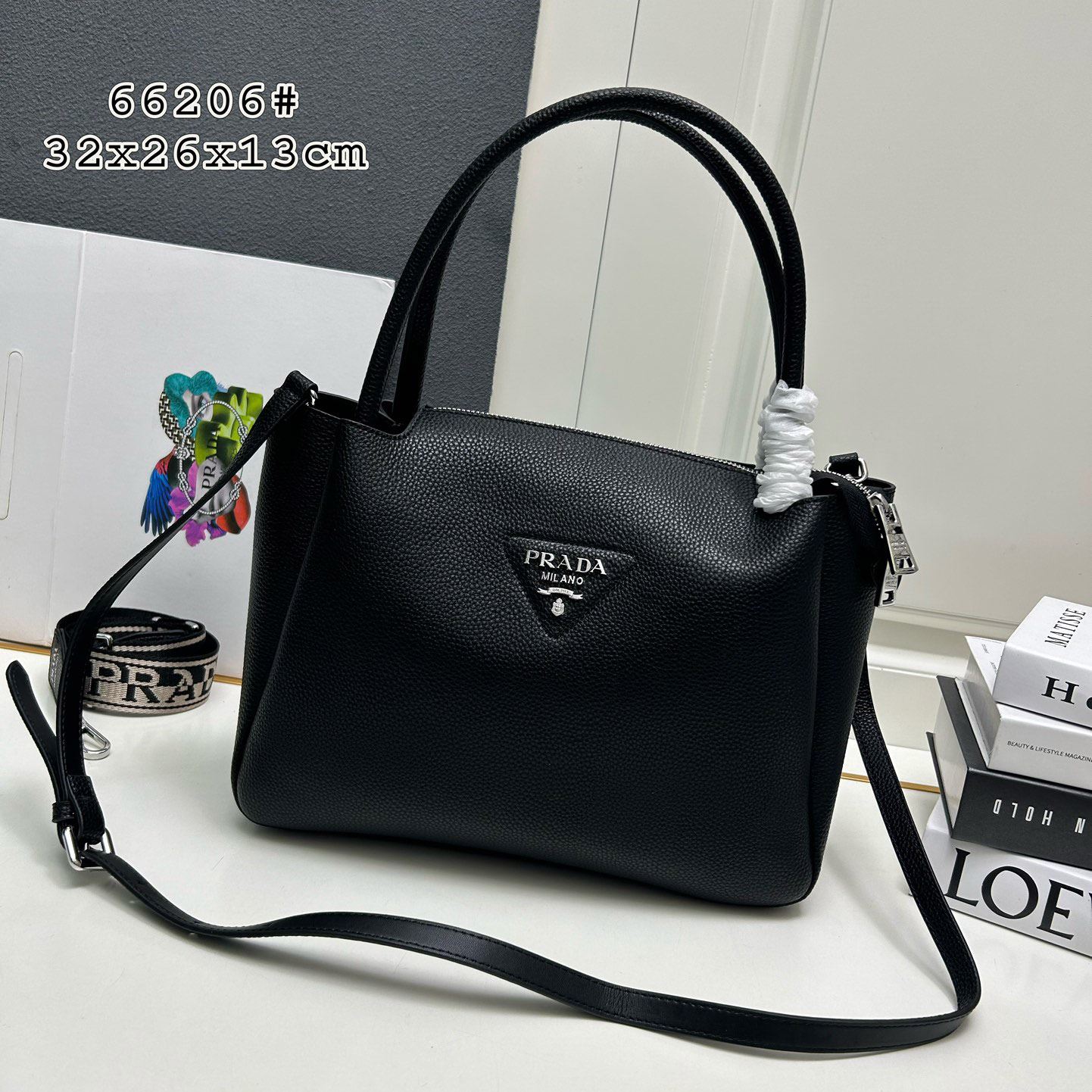Pra*a shopping bags